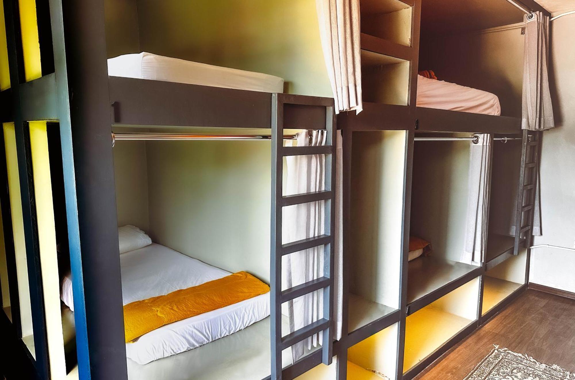 Arch Dormitorio Cenang بانتايْ تْشينانغ المظهر الخارجي الصورة