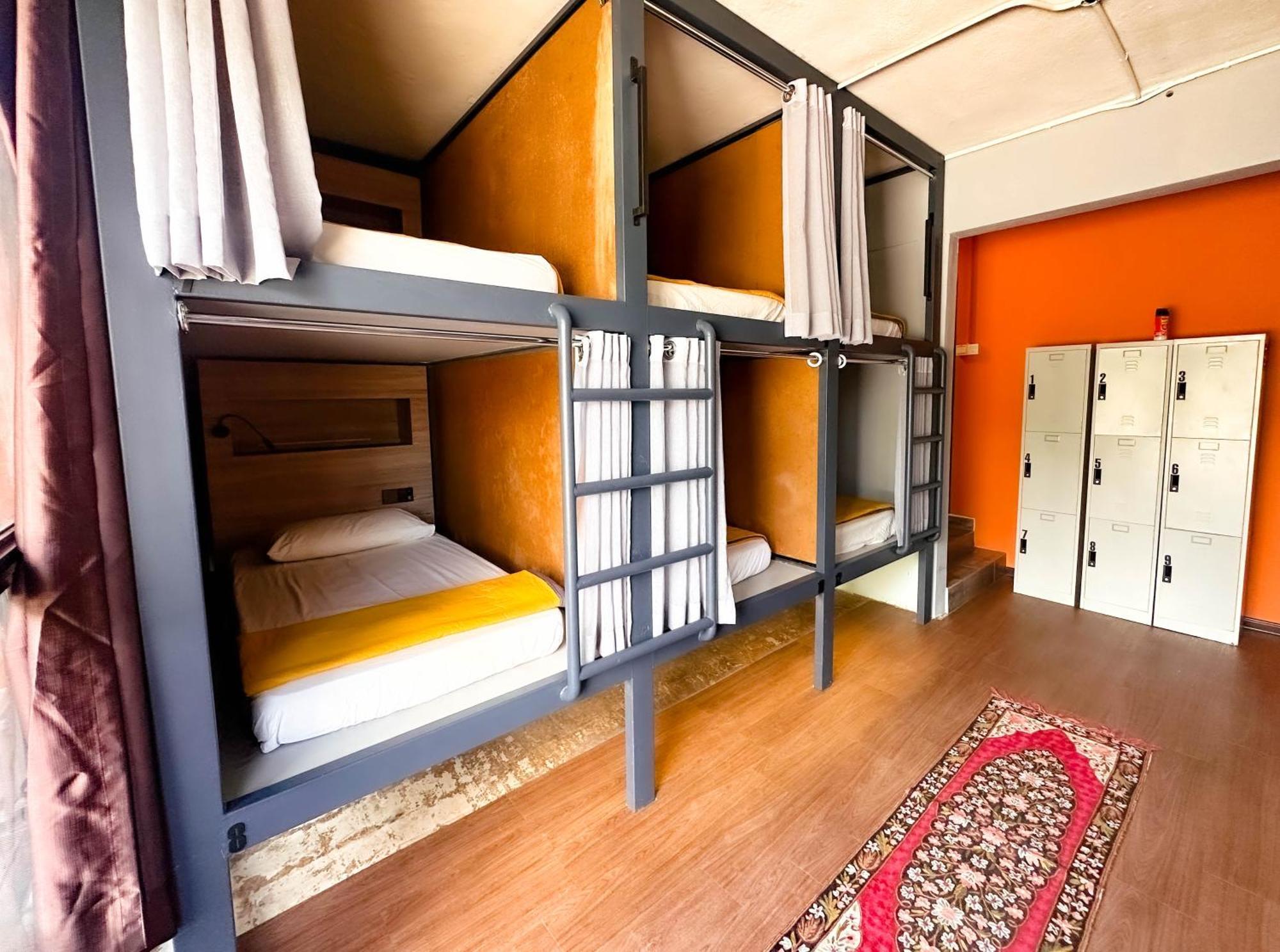 Arch Dormitorio Cenang بانتايْ تْشينانغ المظهر الخارجي الصورة