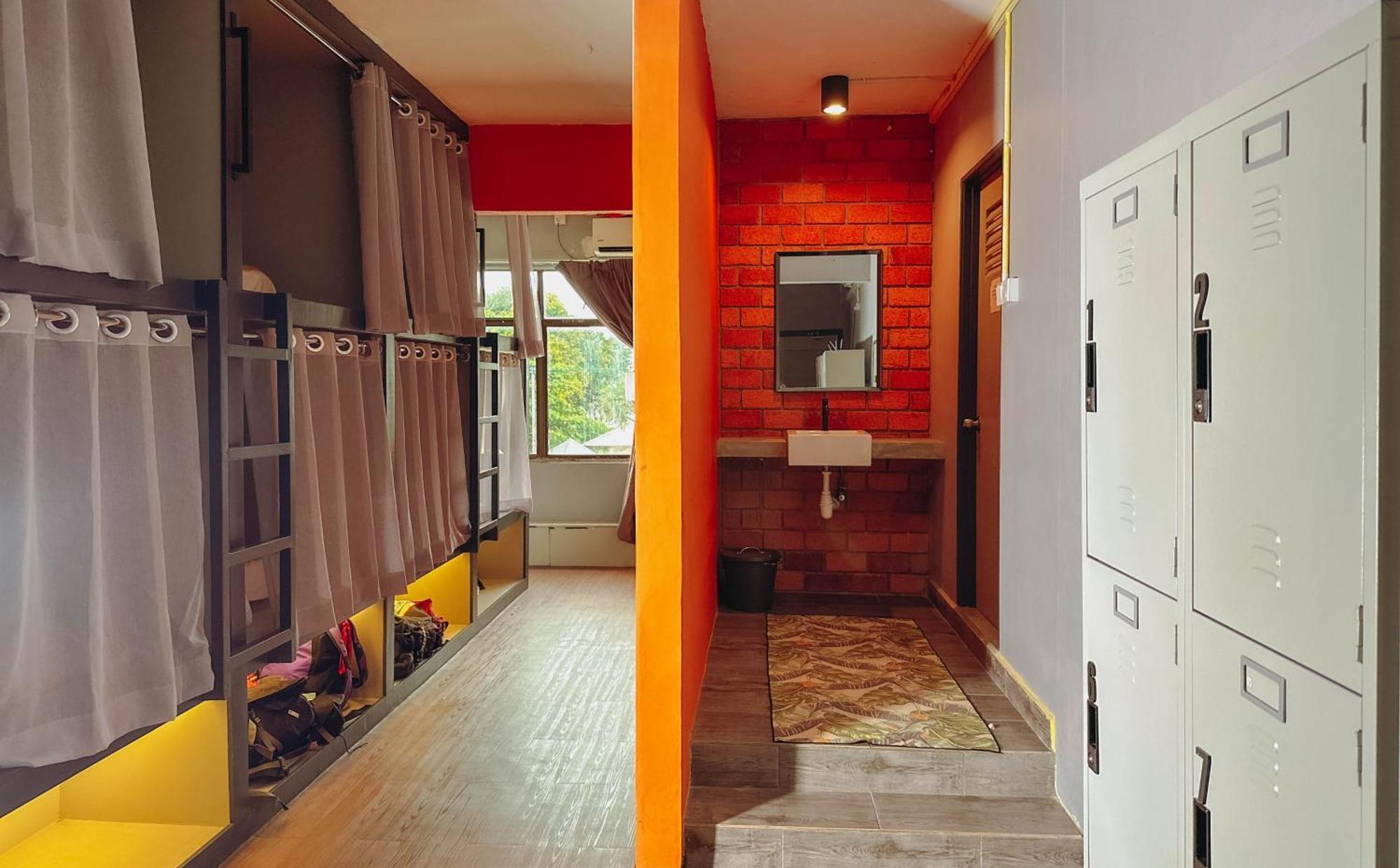 Arch Dormitorio Cenang بانتايْ تْشينانغ المظهر الخارجي الصورة